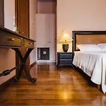 ゲストハウス αρχοντικό ελληνοπύργου