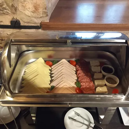 ゲストハウス αρχοντικό ελληνοπύργου Ellinopyrgos